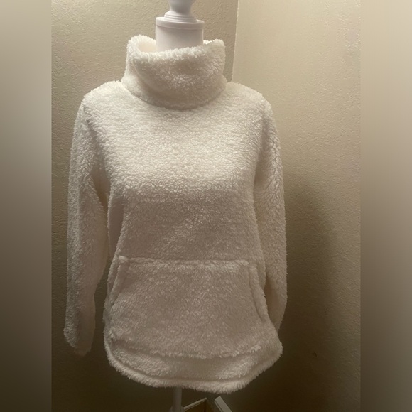St. John's Bay Sweaters - St. Johns Bay Women’s Sherpa Teddy Bear Pullover Top Mock Neck Small (P) White
